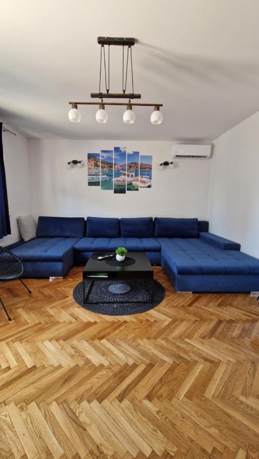 Apartment With E-cars Station