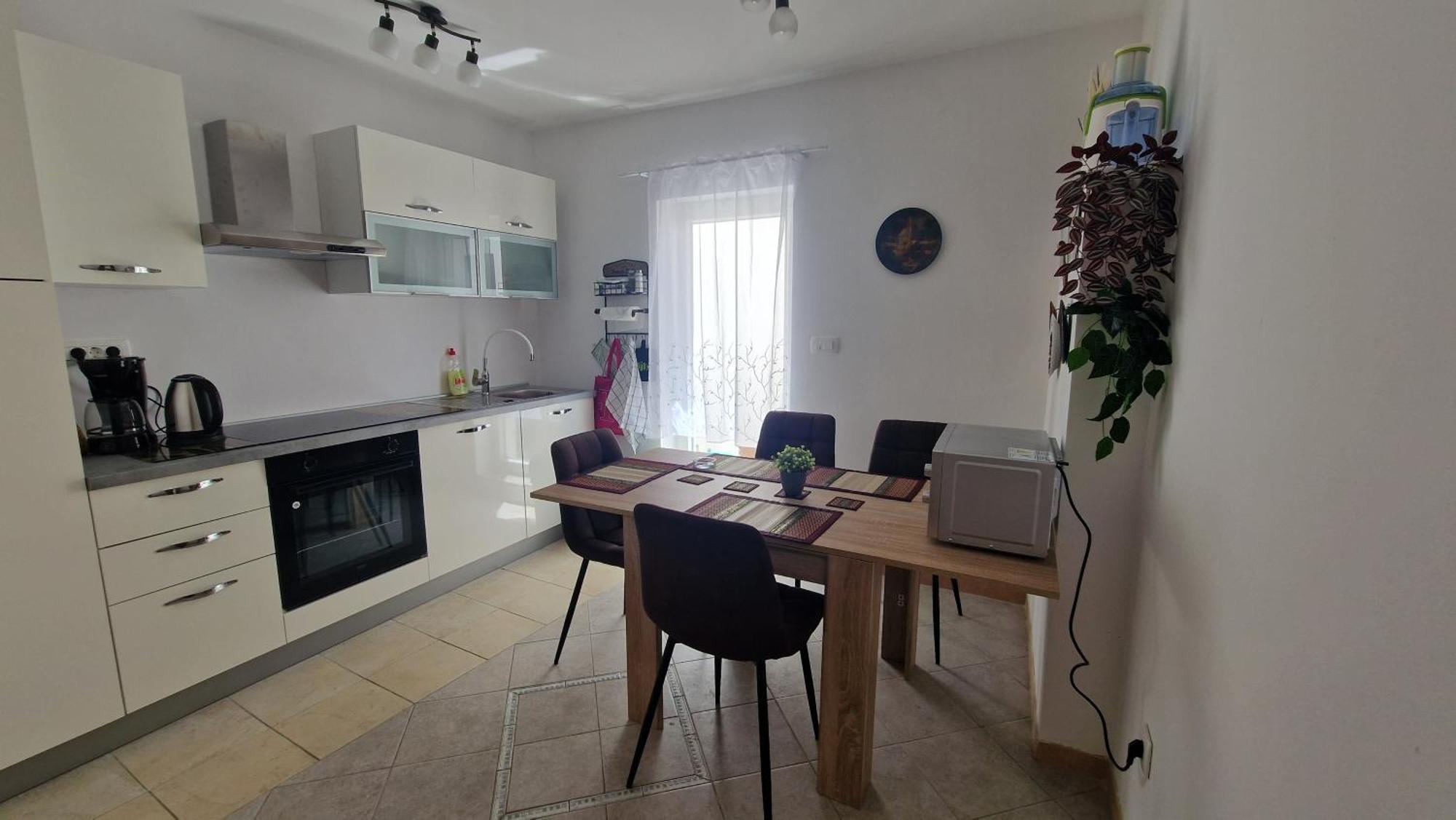 Apartment With E-cars Station *