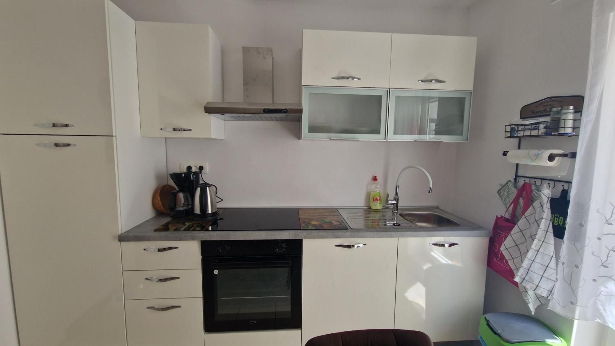 Apartment With E-cars Station Selce