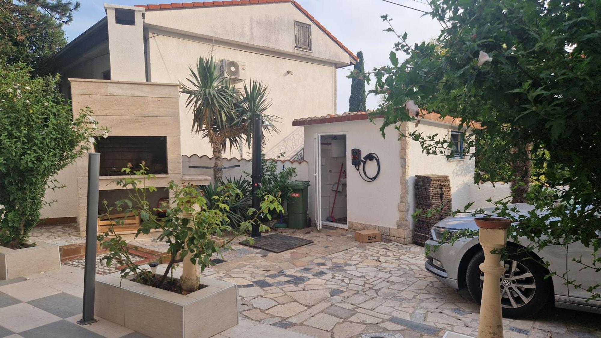 With E-cars Station Appartement *
